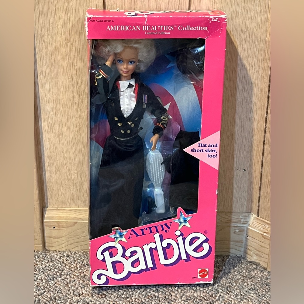 NBRFB 1989 Barbie Army Doll